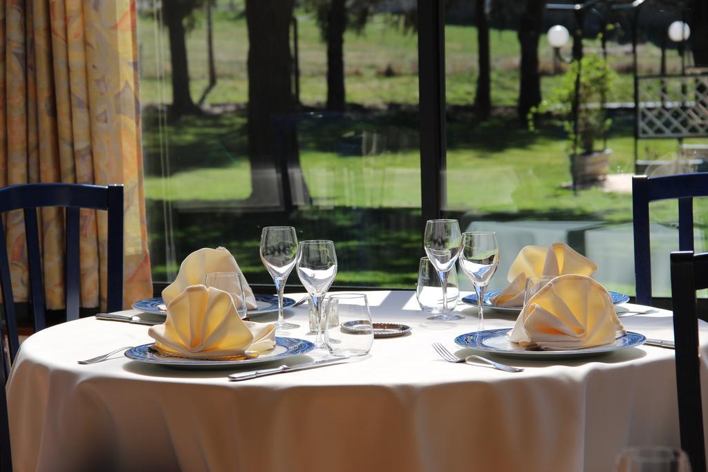 Hotel Restaurant Logis La Meridienne 앙글라즈드상플로어 외부 사진